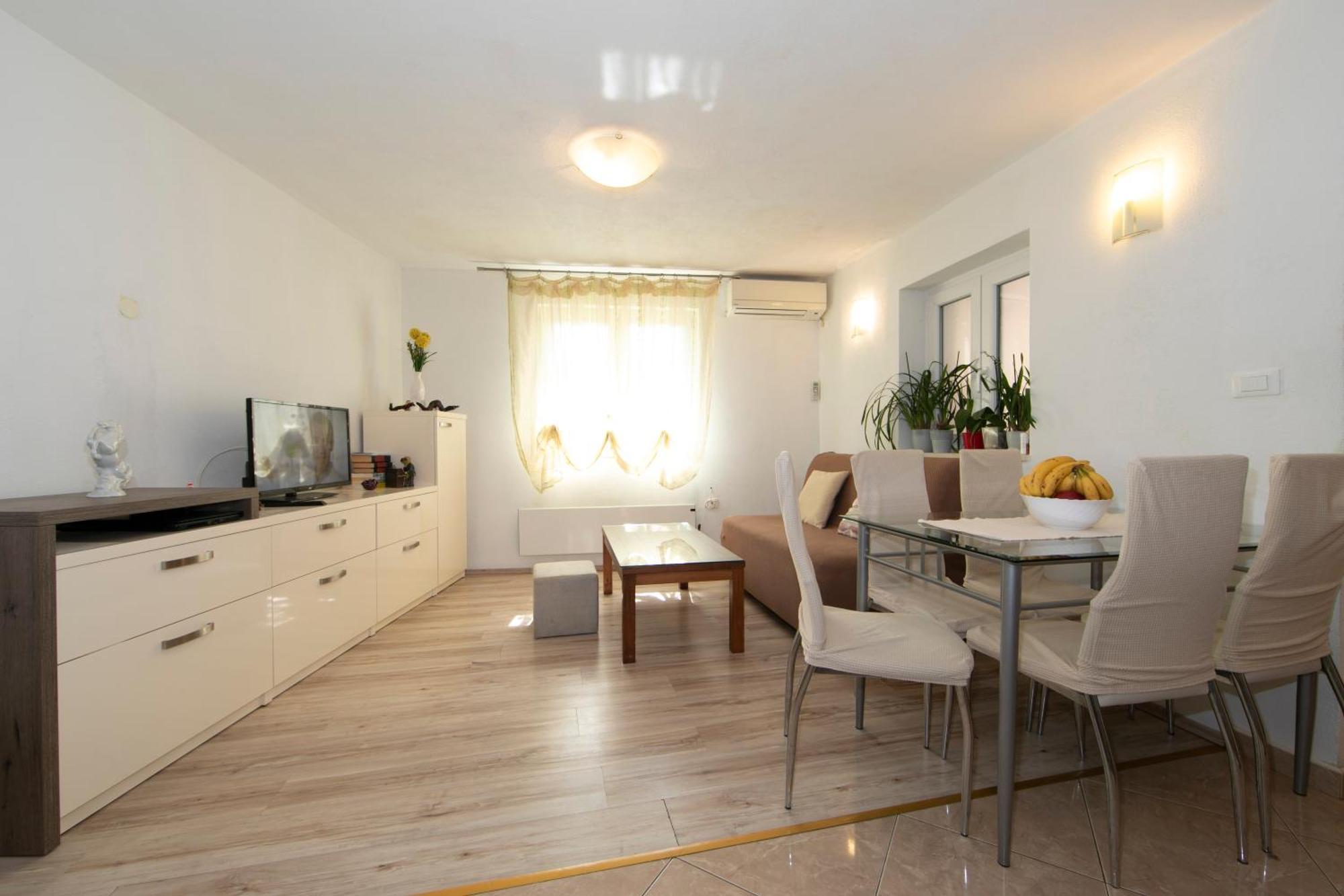 Apartmani Darinka Baška Voda Exterior foto