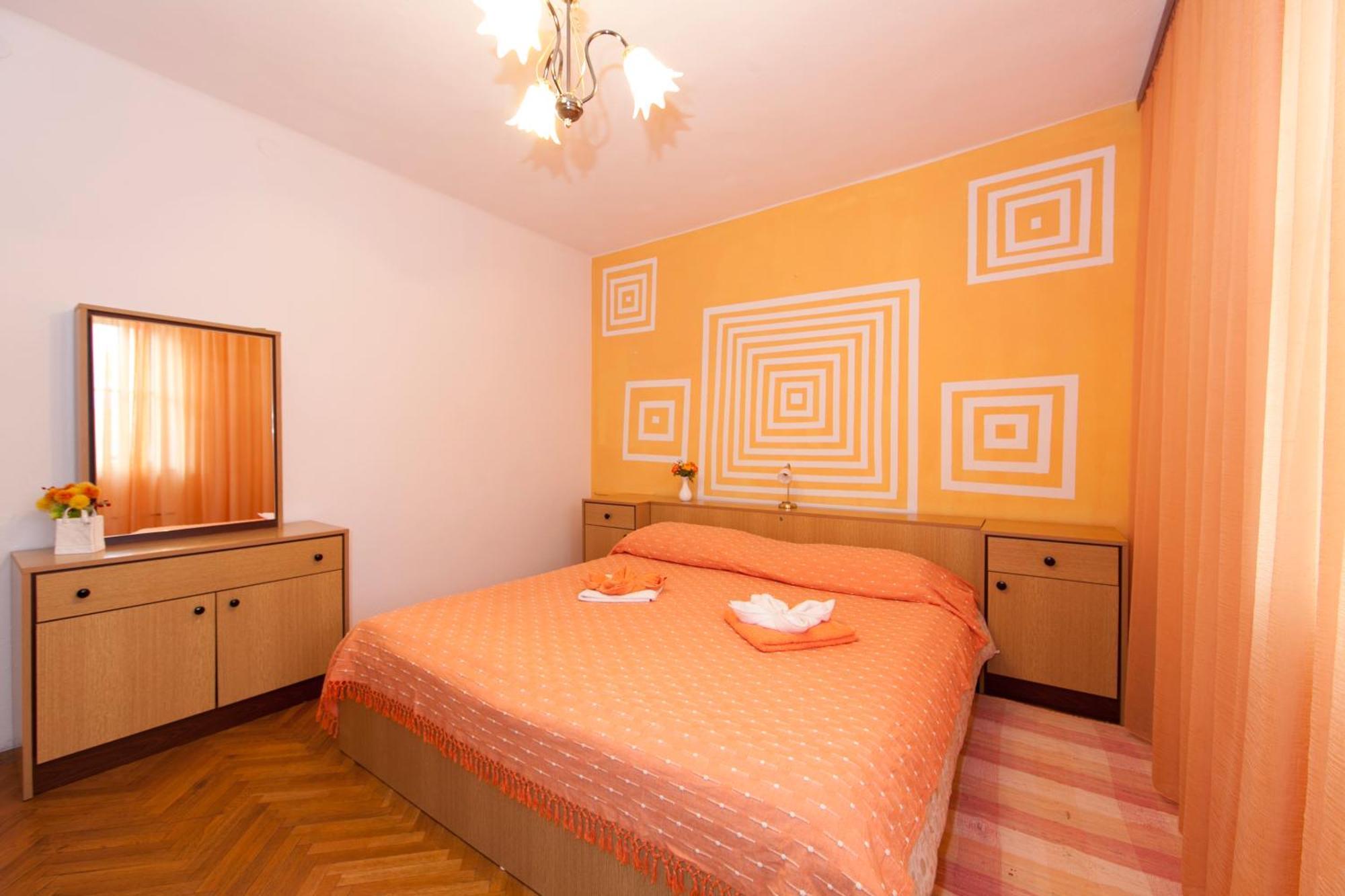 Apartmani Darinka Baška Voda Exterior foto