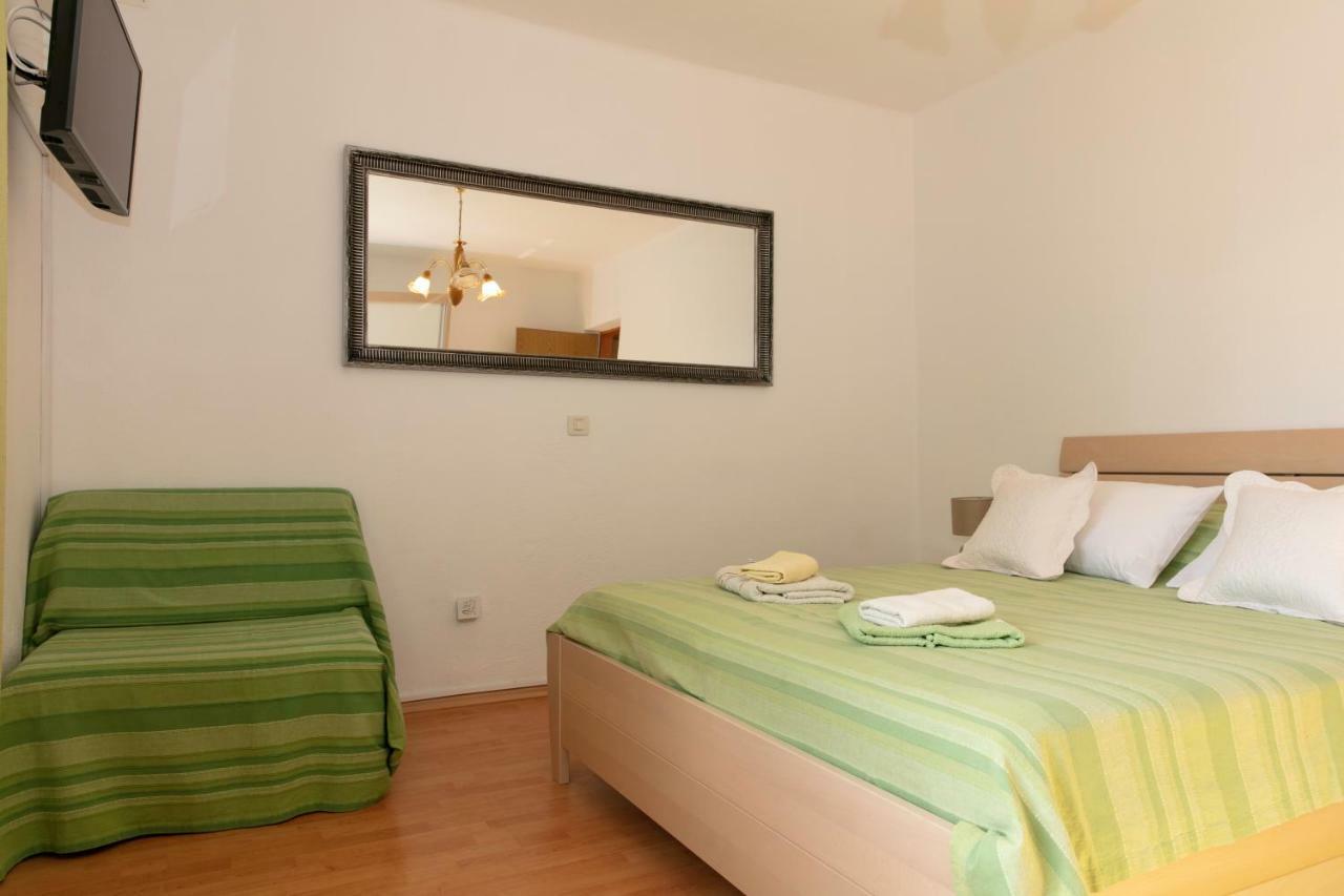Apartmani Darinka Baška Voda Exterior foto
