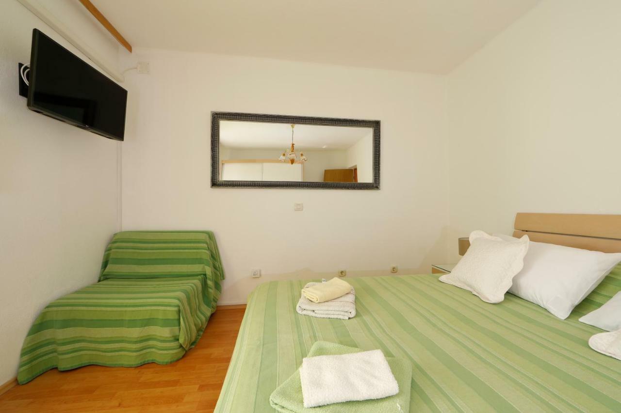 Apartmani Darinka Baška Voda Exterior foto