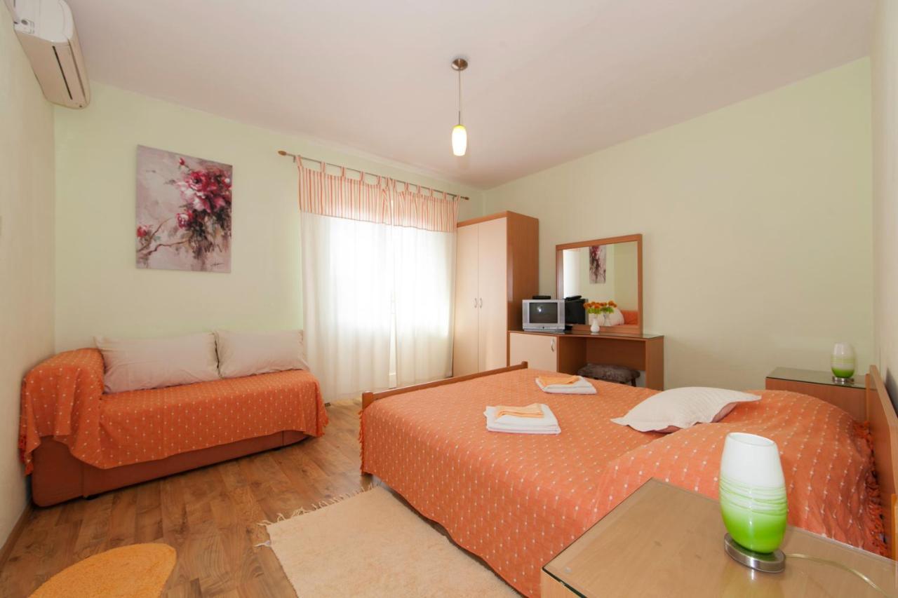 Apartmani Darinka Baška Voda Exterior foto
